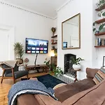 Pass The Keys Rustic And Quirky Flat In Charming Charlton Village
