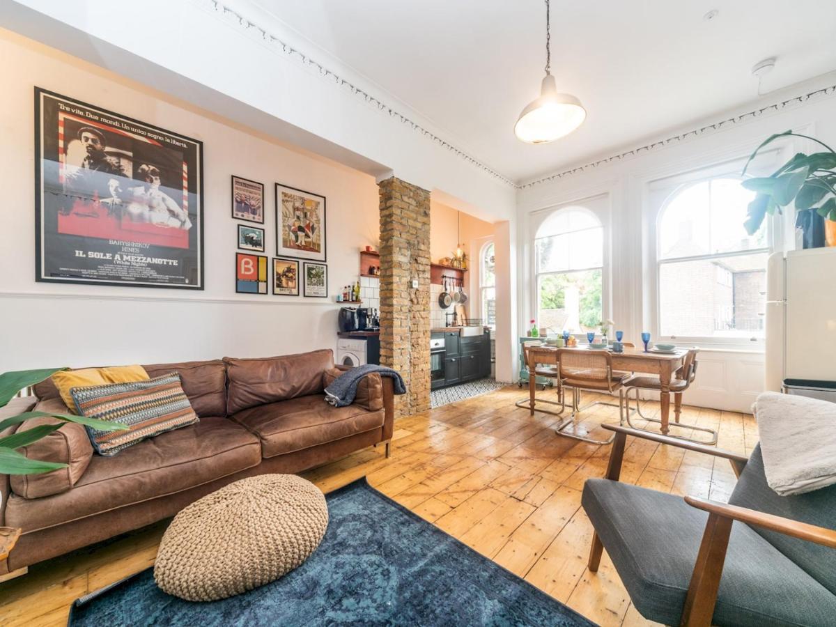 Pass The Keys Rustic And Quirky Flat In Charming Charlton Village