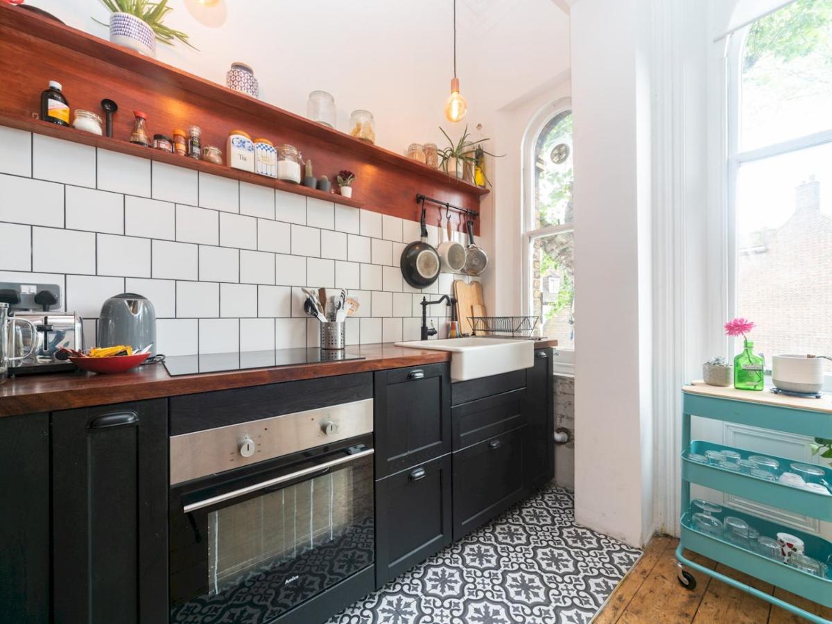 Pass The Keys Rustic And Quirky Flat In Charming Charlton Village Apartment London