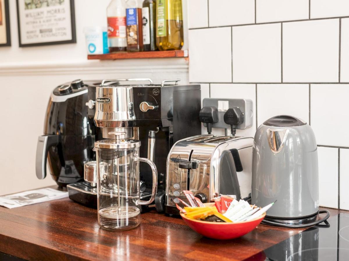 Pass The Keys Rustic And Quirky Flat In Charming Charlton Village * London
