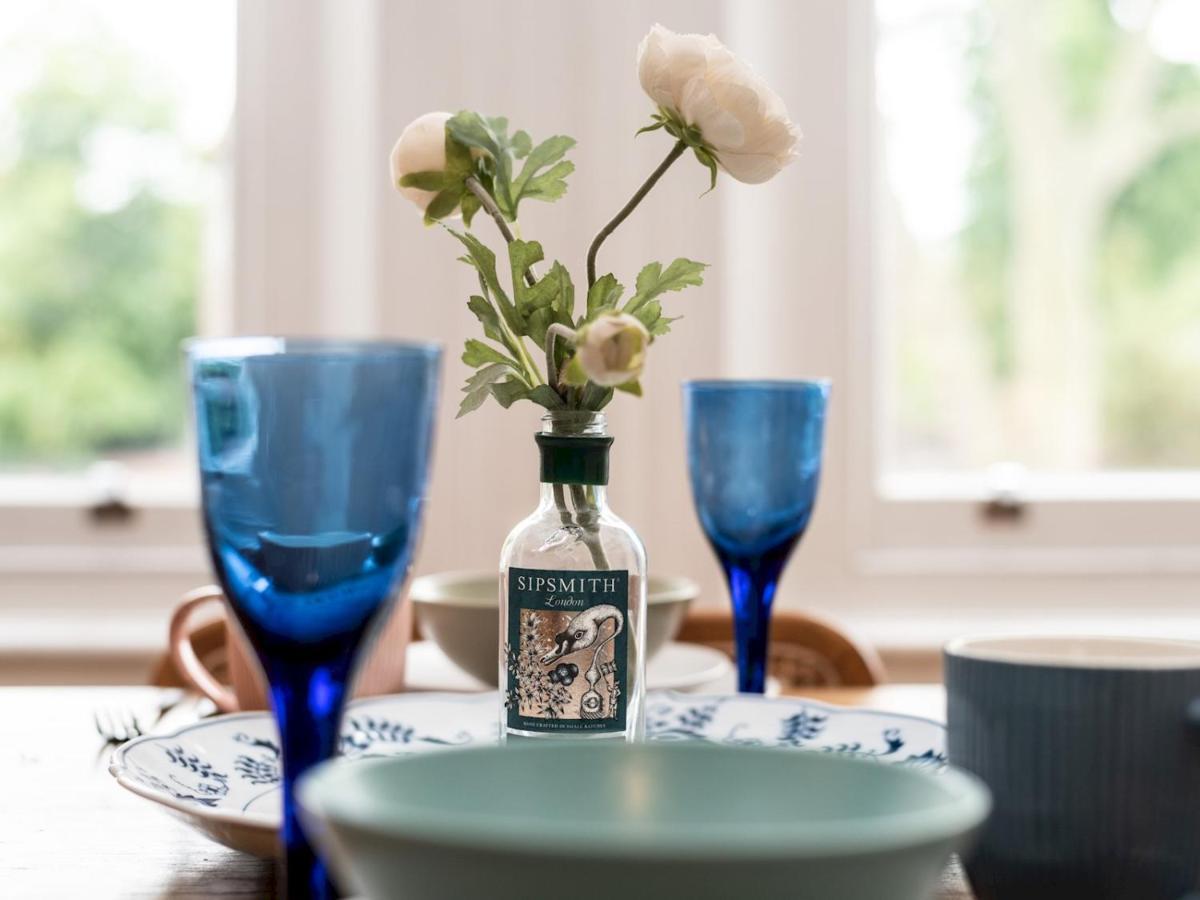Pass The Keys Rustic And Quirky Flat In Charming Charlton Village Apartment London